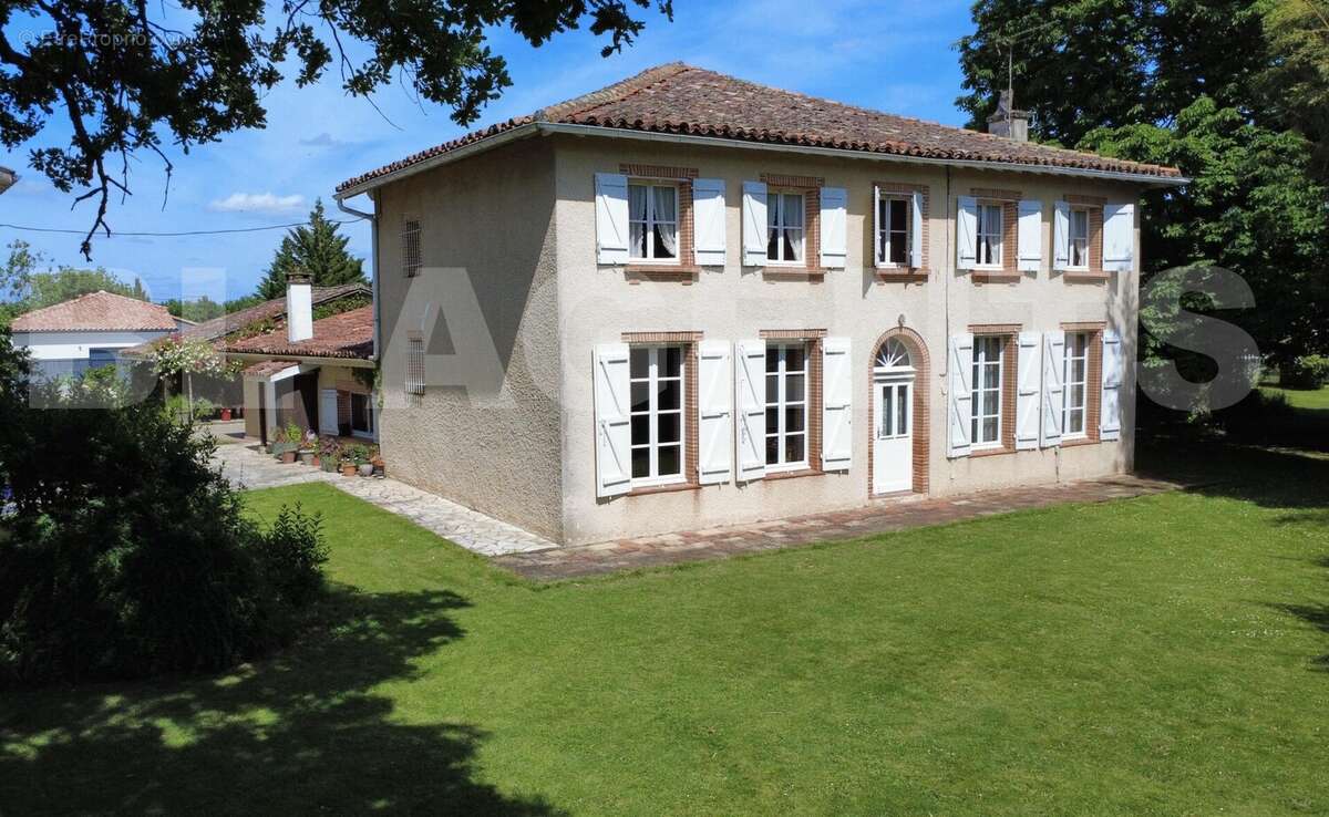 dji_fly_20250528_161100_56_1748441726034_photo_optimized - Maison à MONTAUBAN
