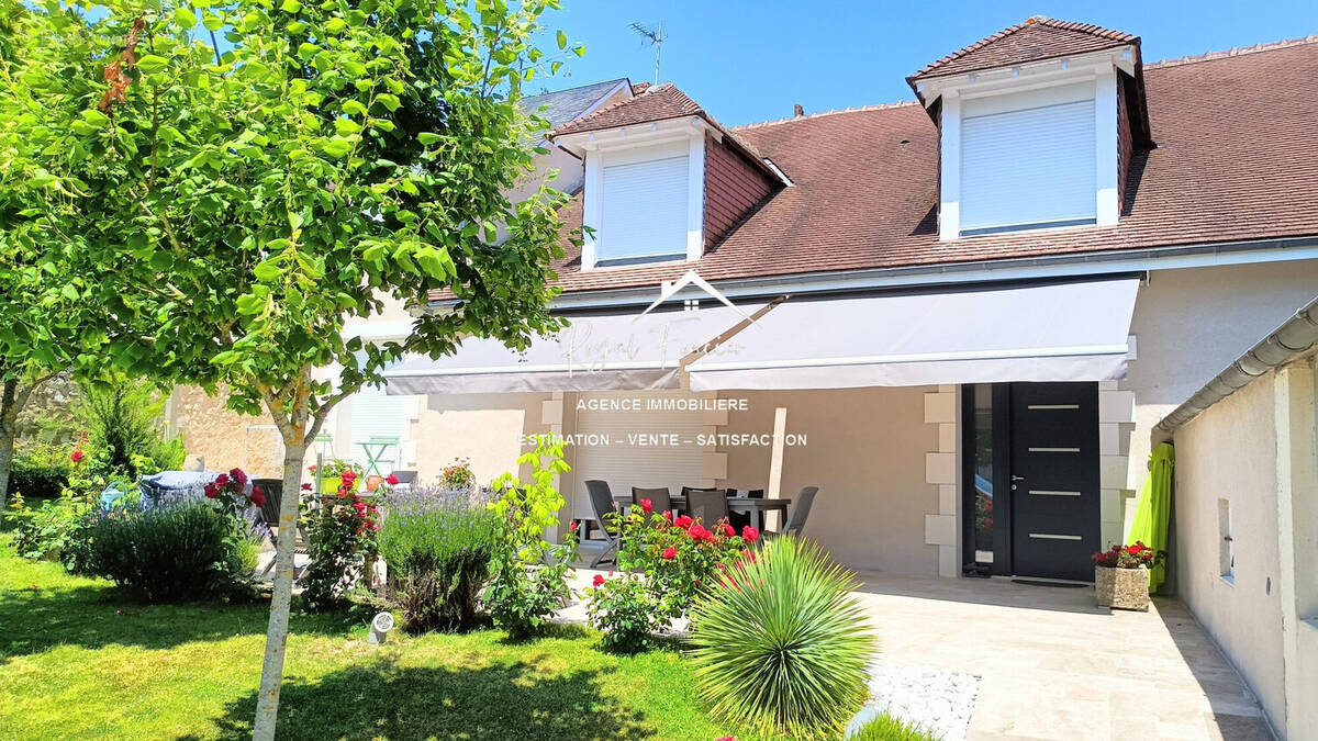 Belle maison restaurée de 228 m2 avec 6 chambres - Maison à PREUILLY-SUR-CLAISE