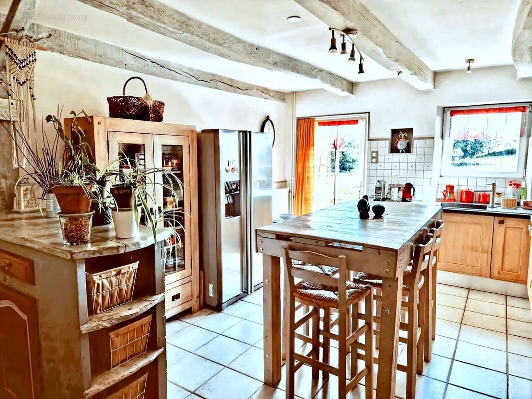 Maison à RIEUPEYROUX