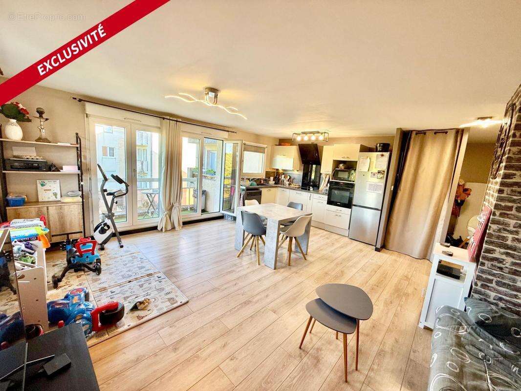 Appartement à MOISSY-CRAMAYEL