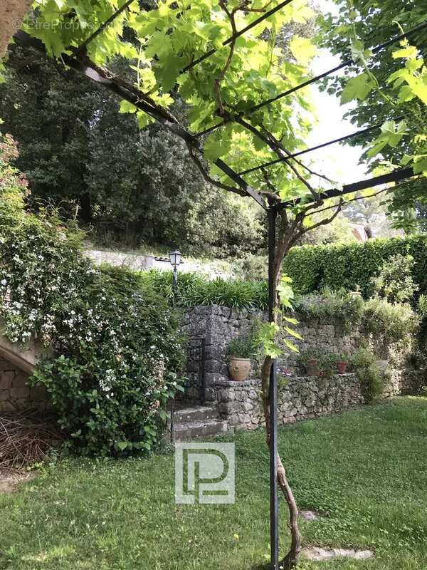 Maison à MOUGINS
