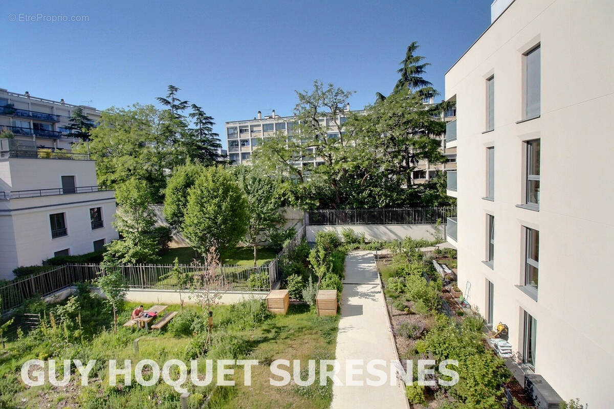 Appartement à SURESNES