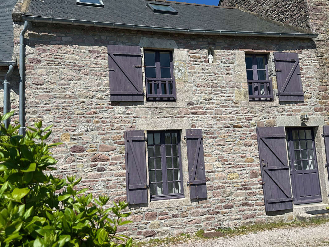 Maison à FREHEL