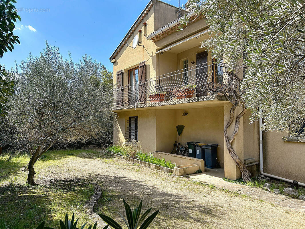 Maison à LES ANGLES
