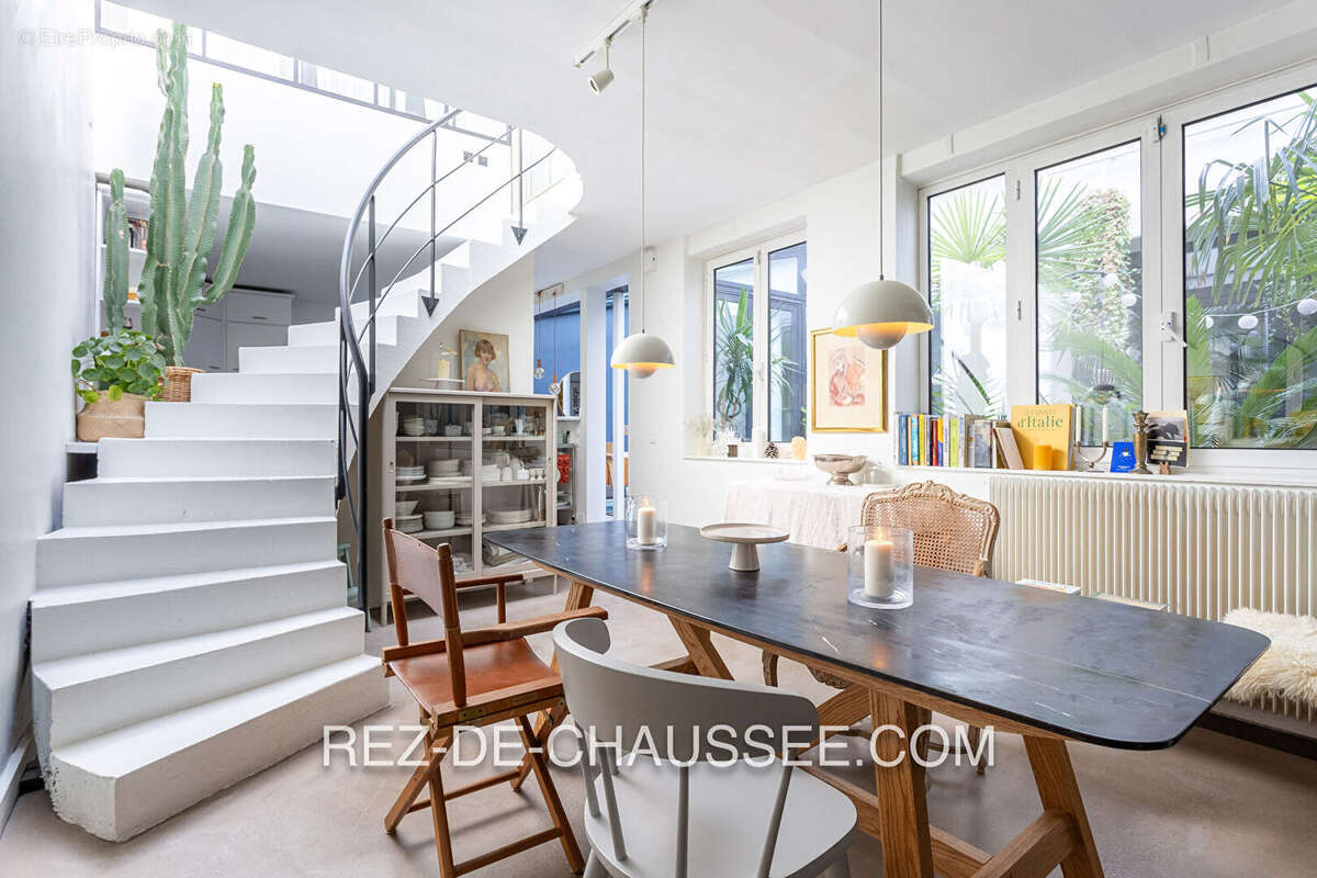 Maison à PARIS-10E