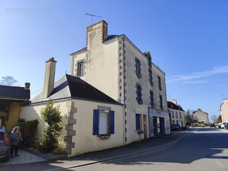 Maison à SAINT-VINCENT-SUR-OUST