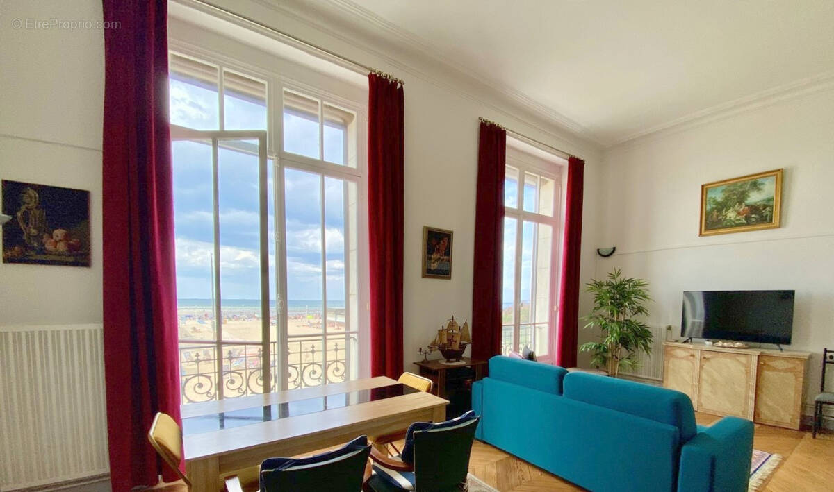 Appartement à TROUVILLE-SUR-MER
