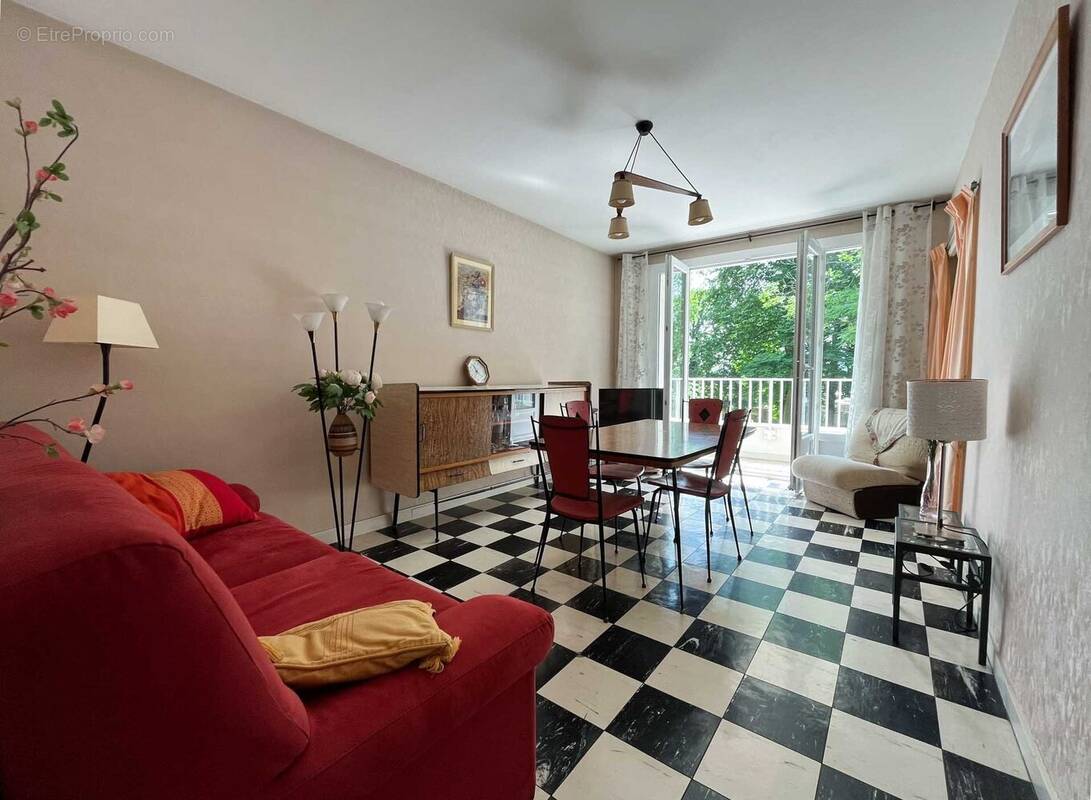 Appartement à BORDEAUX