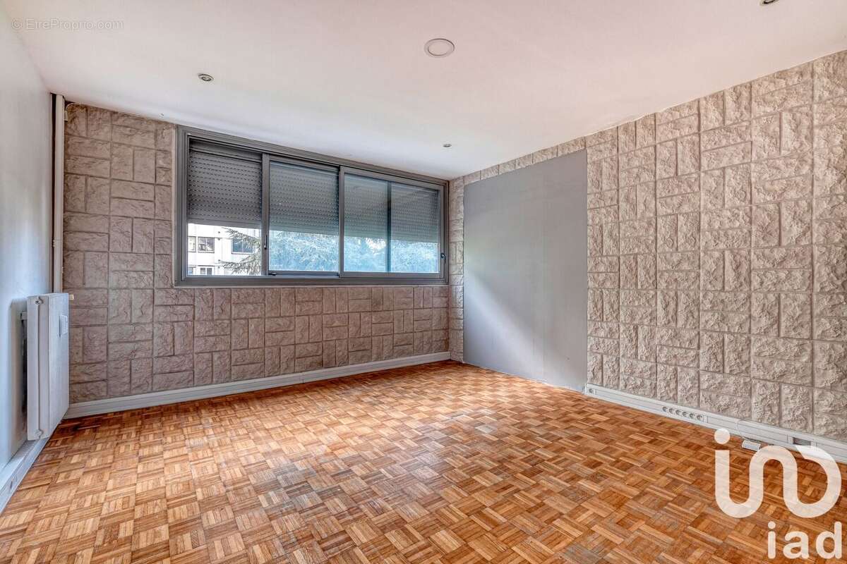 Photo 8 - Appartement à LE BLANC-MESNIL