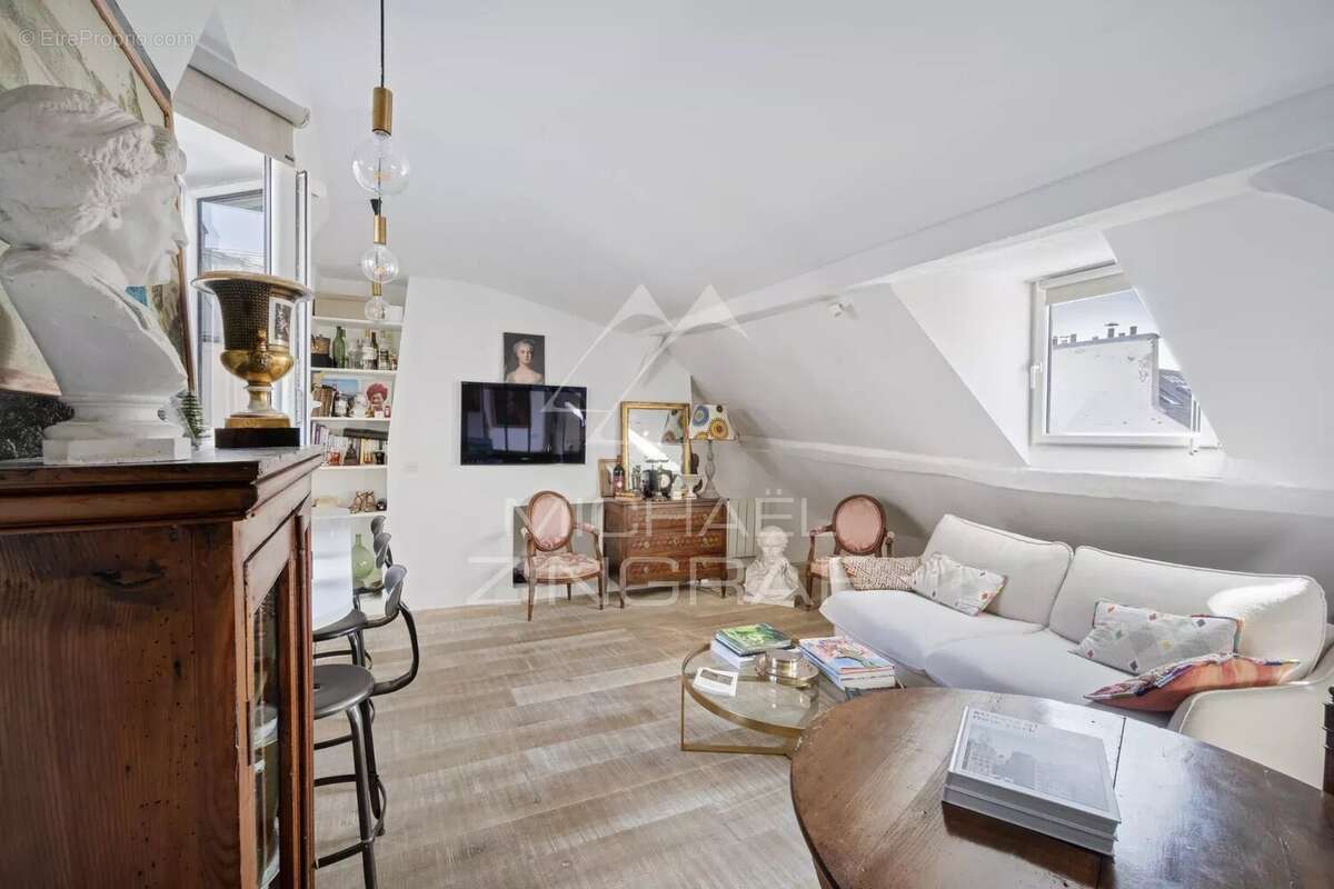 Appartement à PARIS-6E