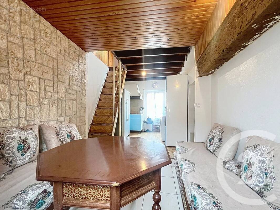 Appartement à LE THILLAY