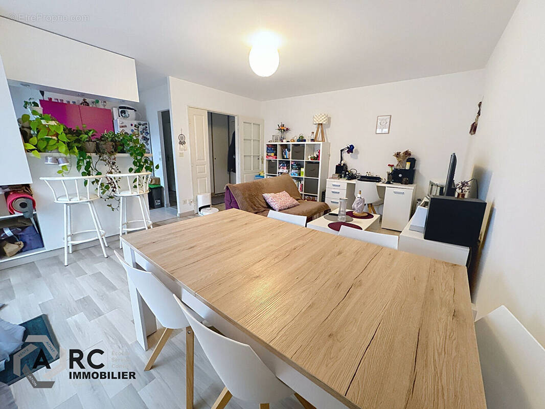 Appartement à SAINT-JEAN-DE-BRAYE