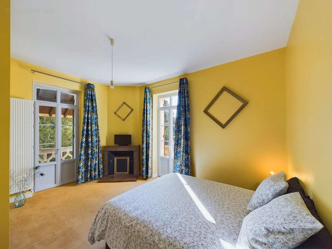 Maison à PINEUILH