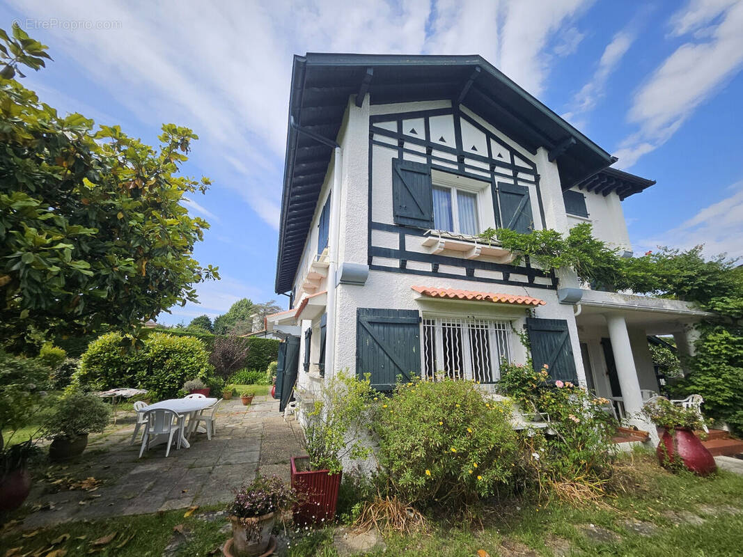 Photo 1 - Maison à ANGLET