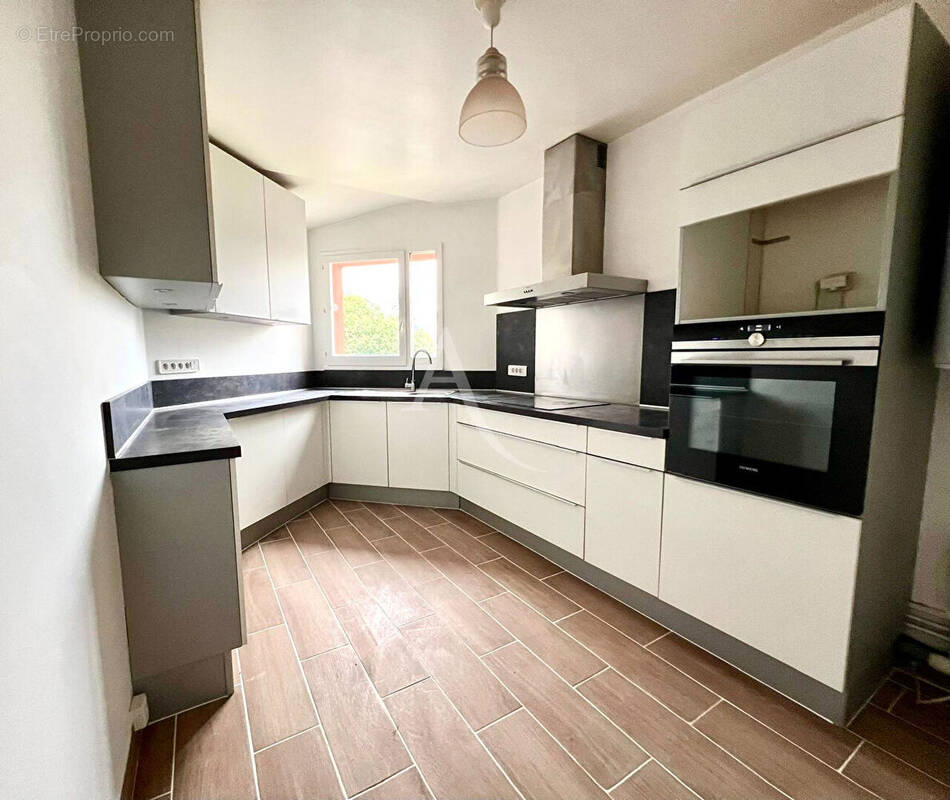 Appartement à TORCY