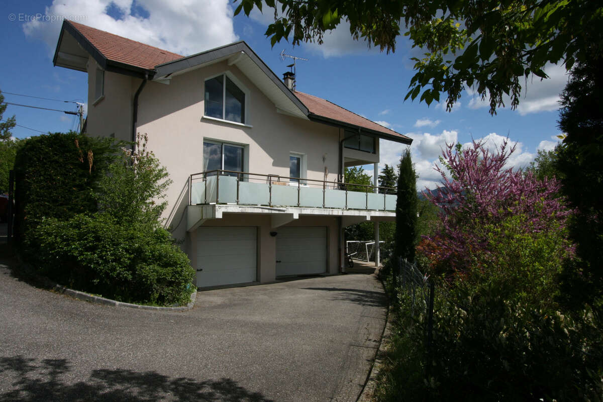 Maison à PRINGY
