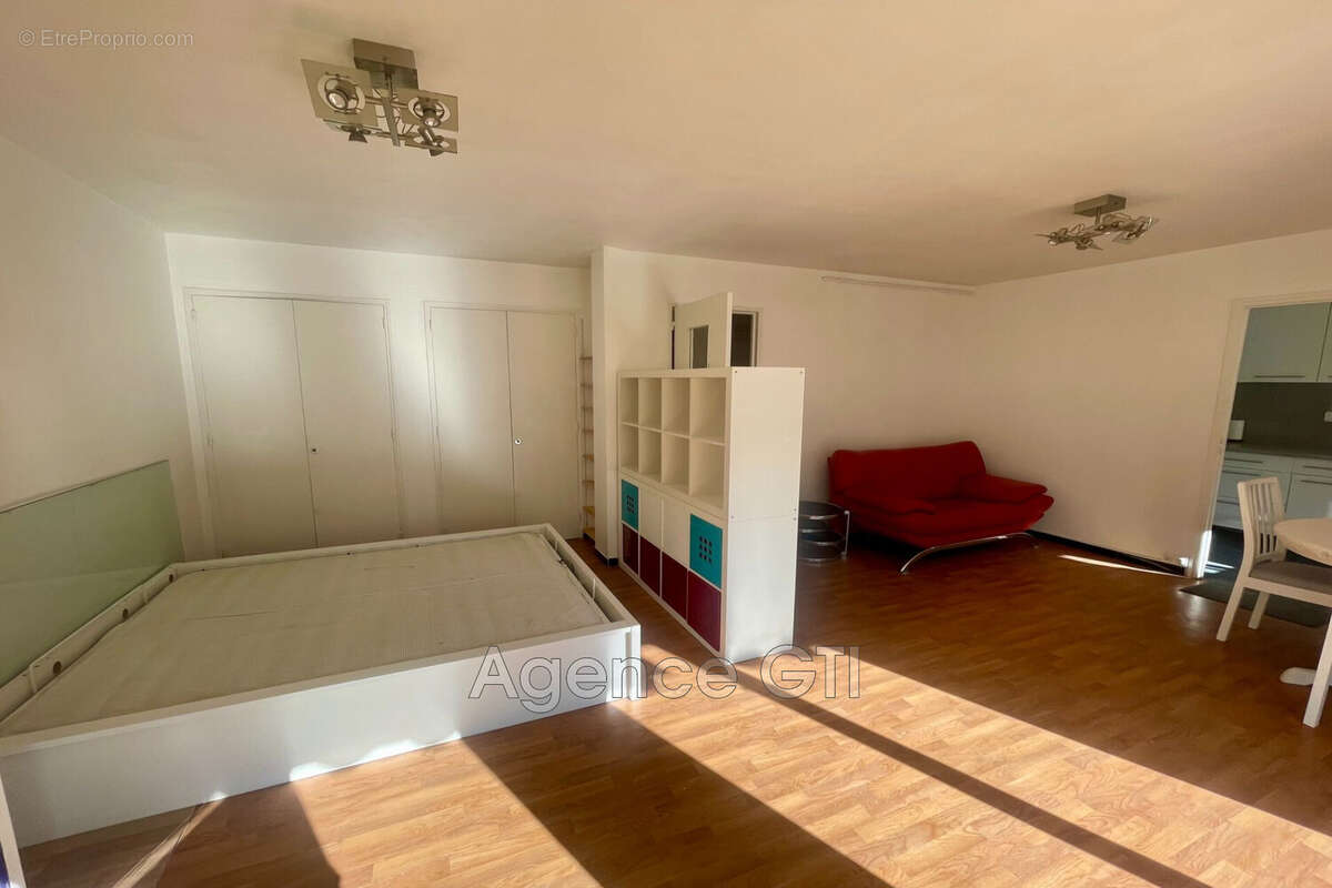 Appartement à HYERES