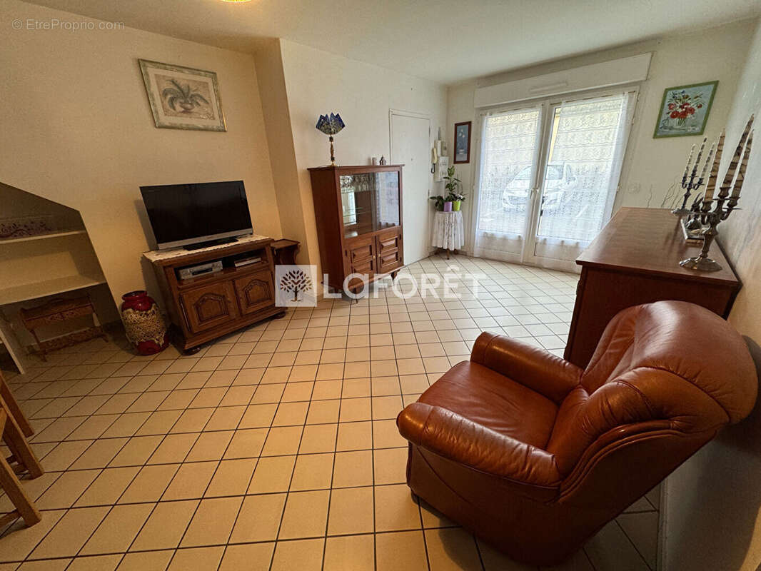 Appartement à LE MESNIL-EN-THELLE