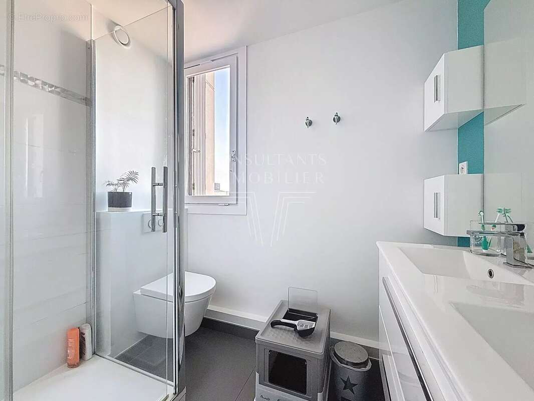 Appartement à PARIS-15E