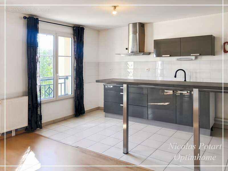 Appartement à LA CHAPELLE-EN-SERVAL