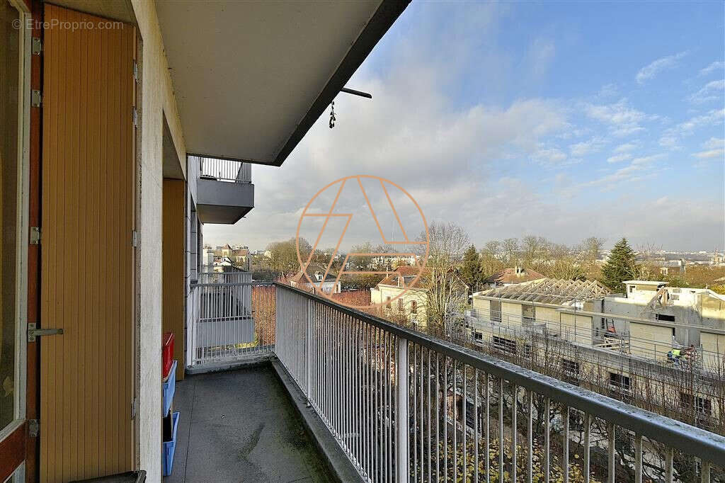 Appartement à SAINT-MAUR-DES-FOSSES