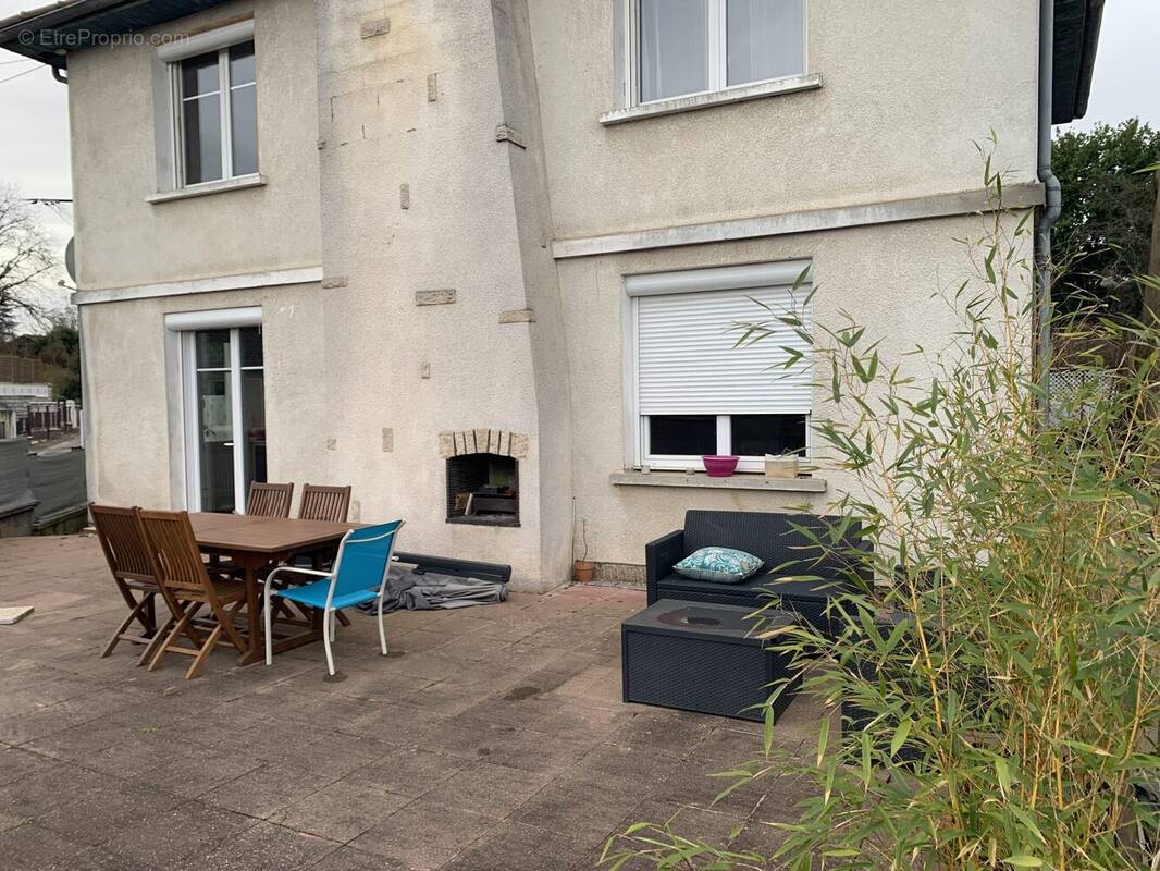 Maison à LAMARCHE-SUR-SAONE