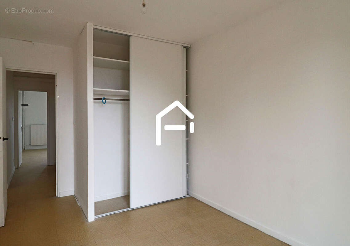 Appartement à PORT-DE-BOUC