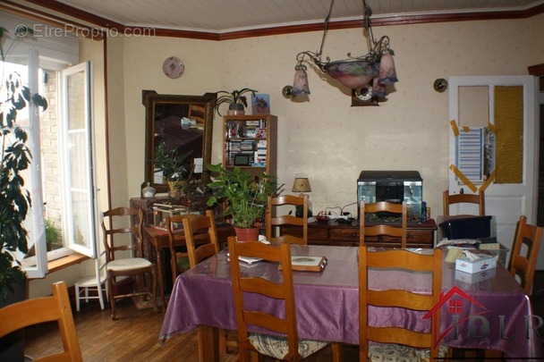 Maison à CHALINDREY