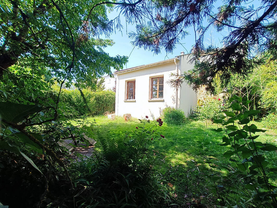 Maison à FONTENAY-LE-FLEURY