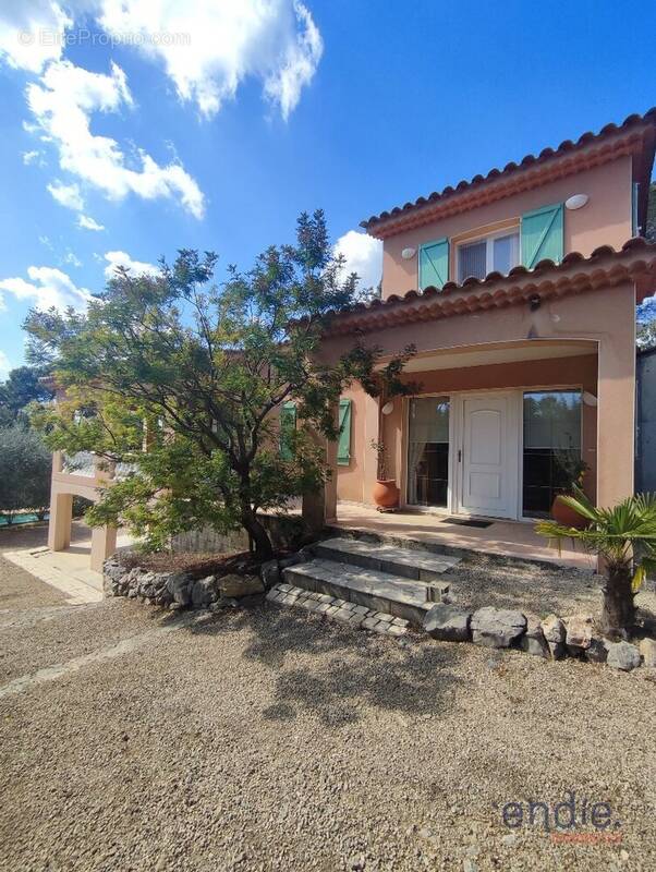 Maison à LORGUES