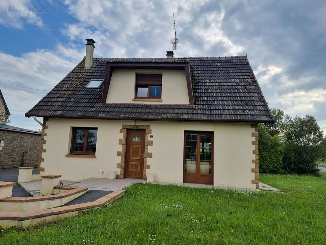 Maison à POILLEY