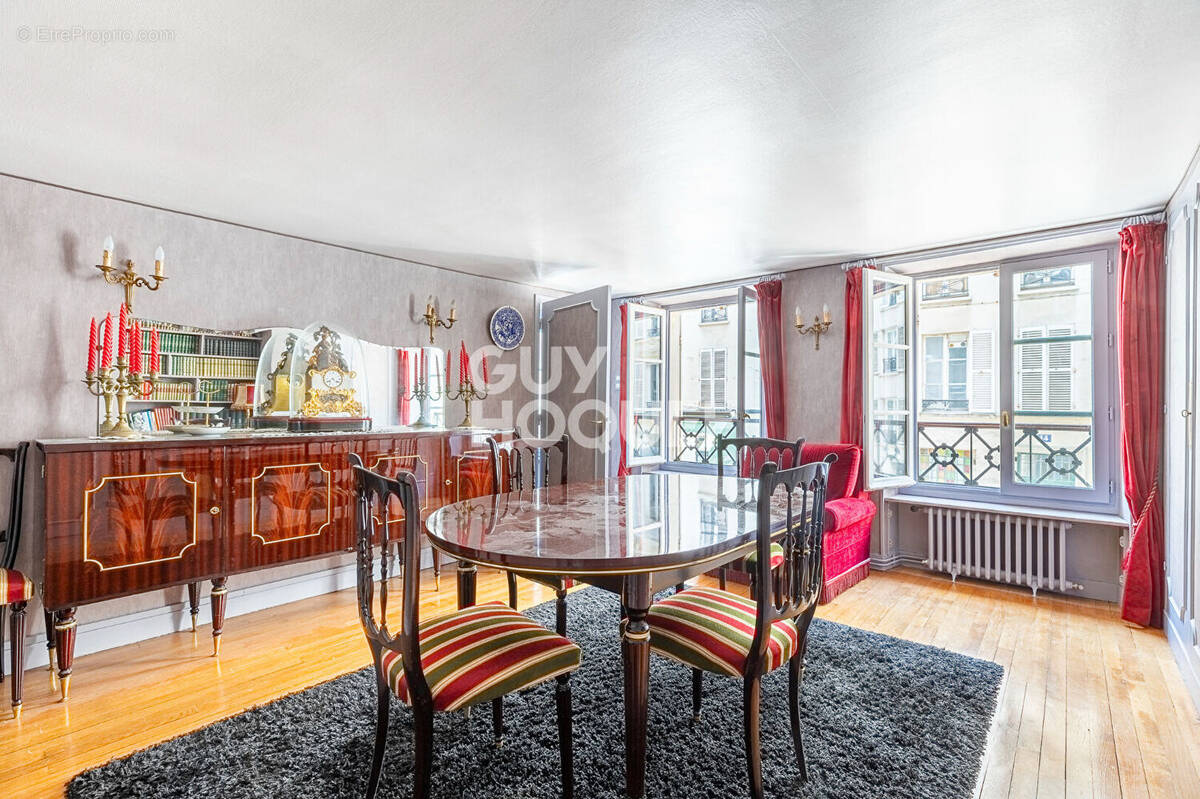 Appartement à PARIS-5E