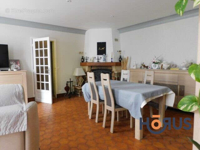 Maison à SEMUSSAC