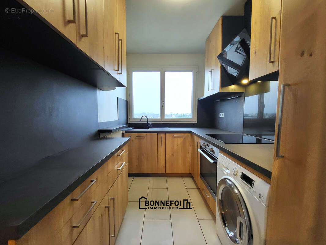 Appartement à SAINT-MAUR-DES-FOSSES