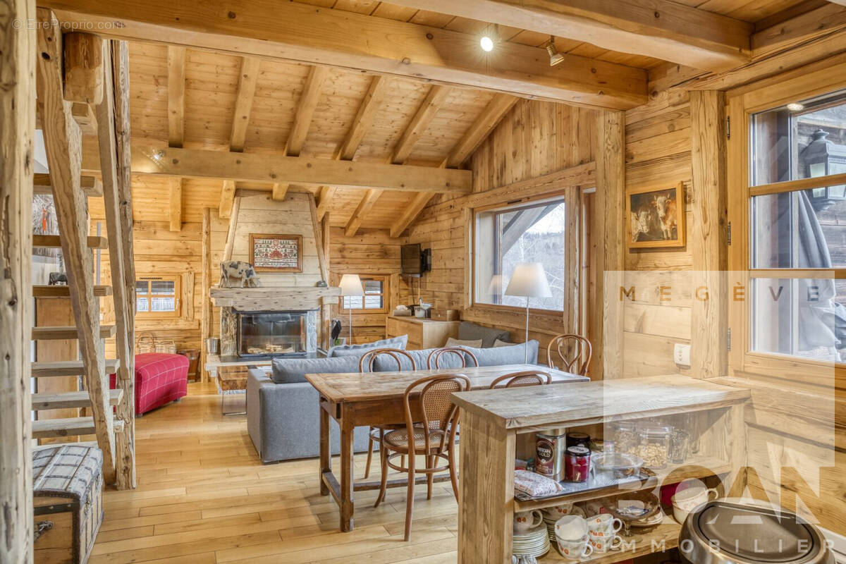 Appartement à DEMI-QUARTIER