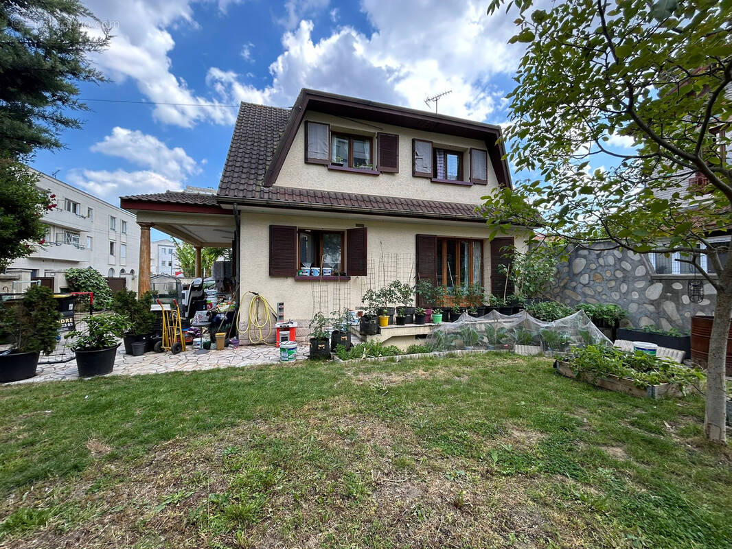 Maison à BOBIGNY
