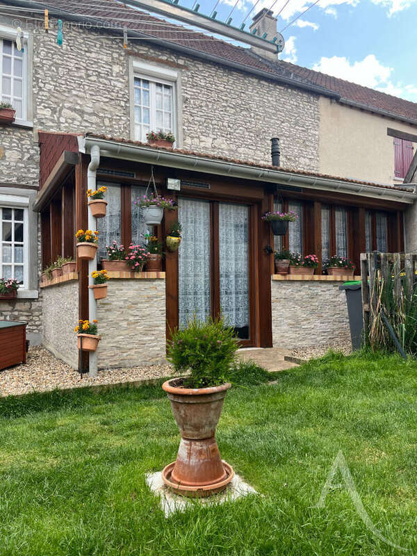 Maison à GUERNES