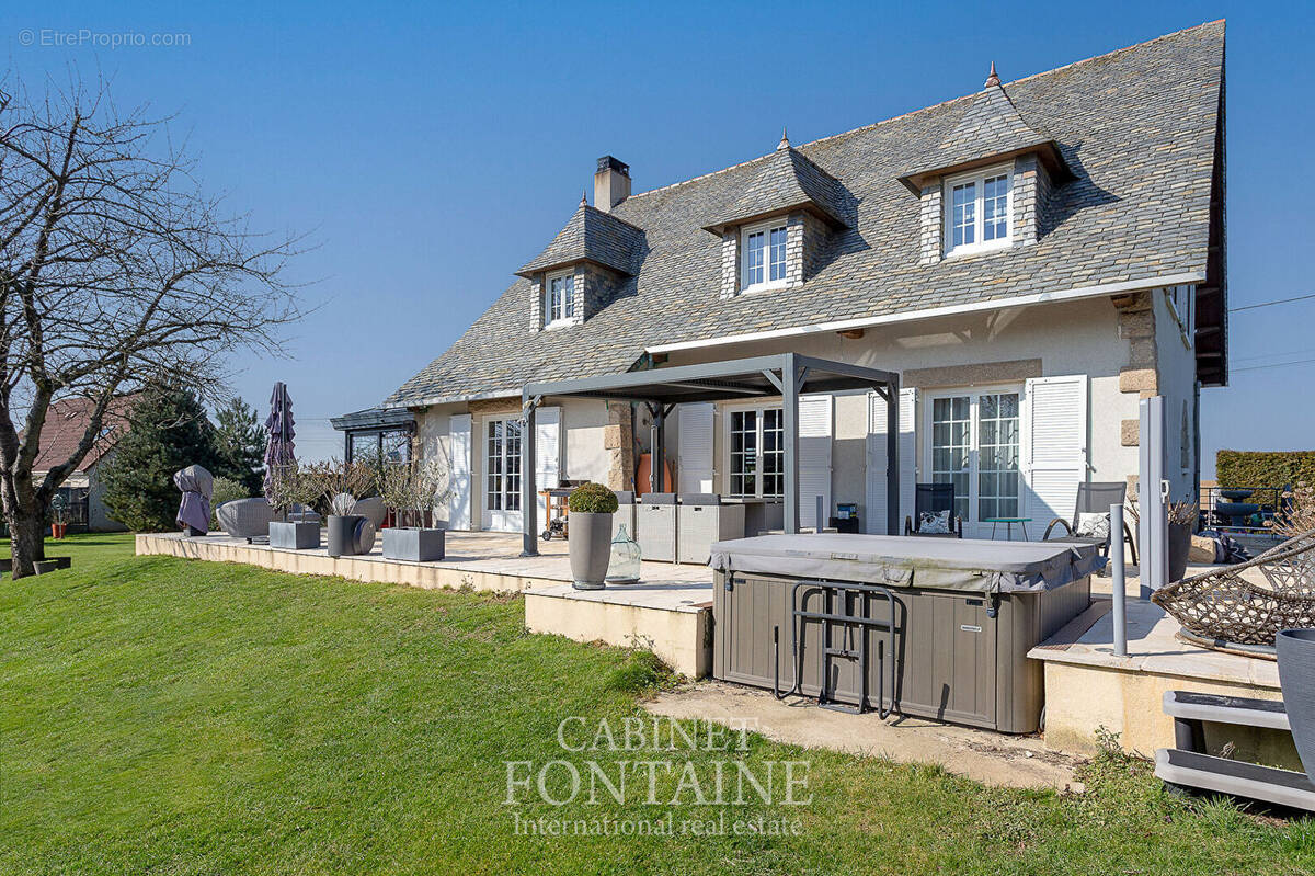 Maison à FROISSY
