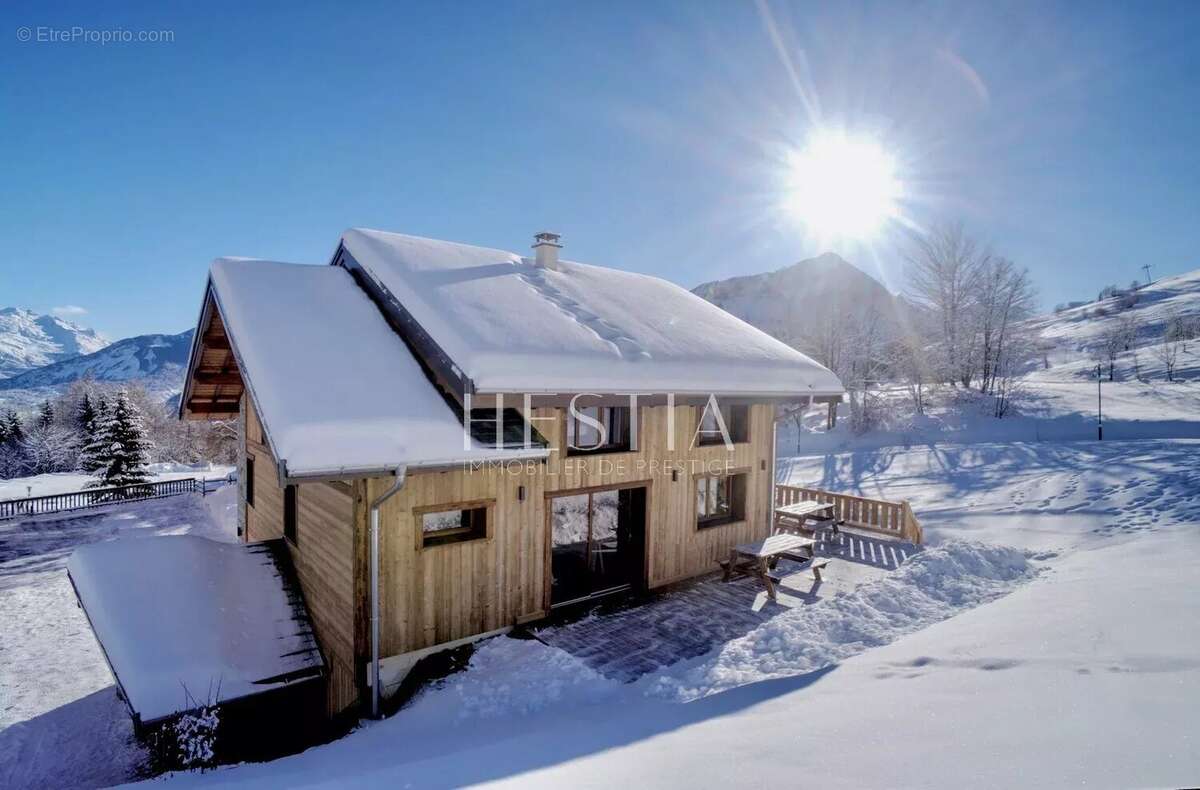 Maison à LE CHATEL