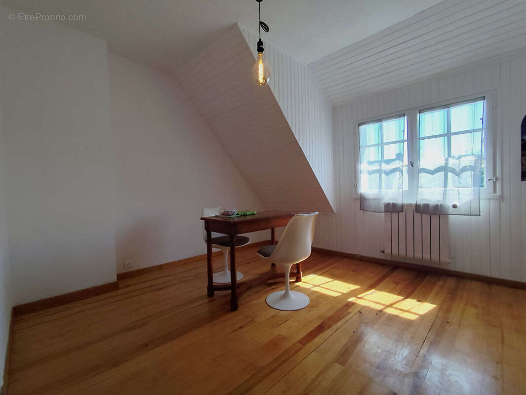 Maison à COMBRIT