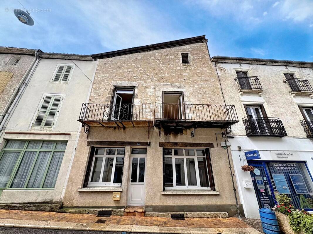 Maison à CASTILLONNES