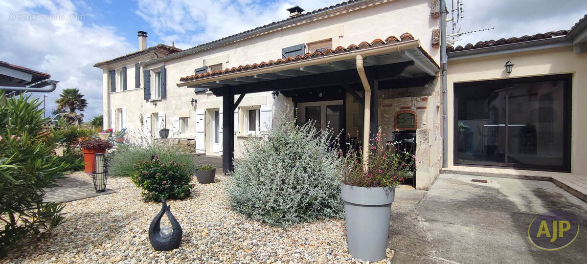 Maison à PONS