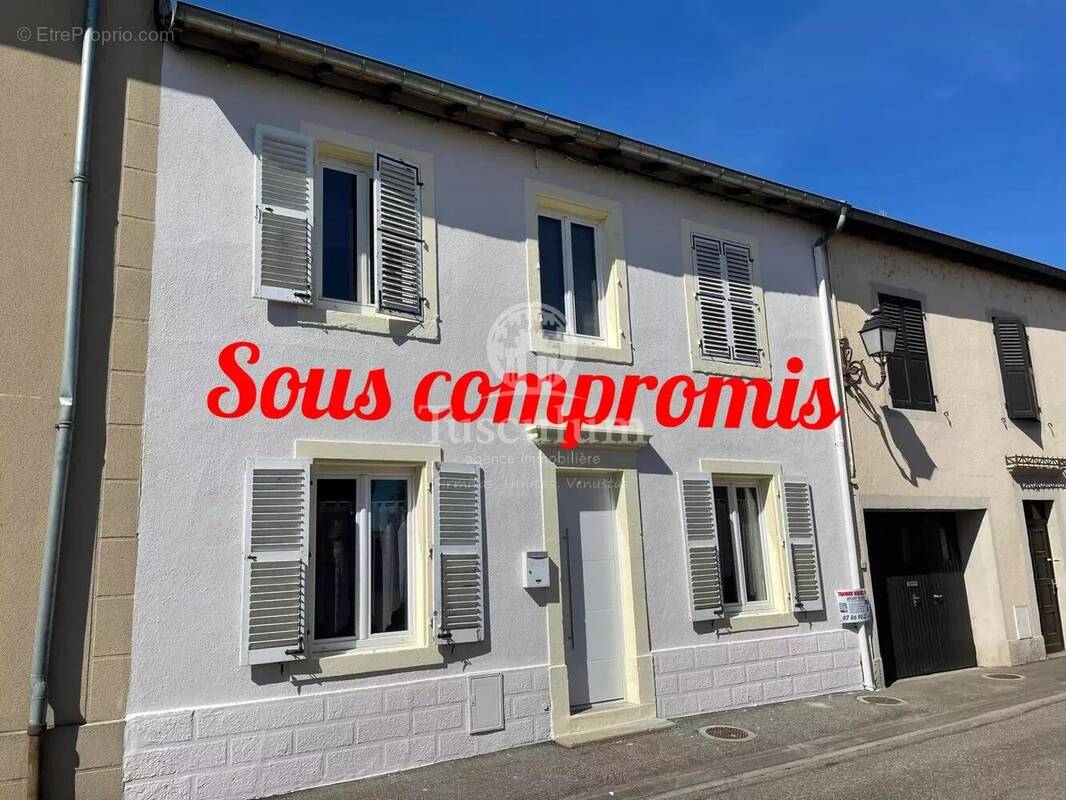 Maison à MANOM