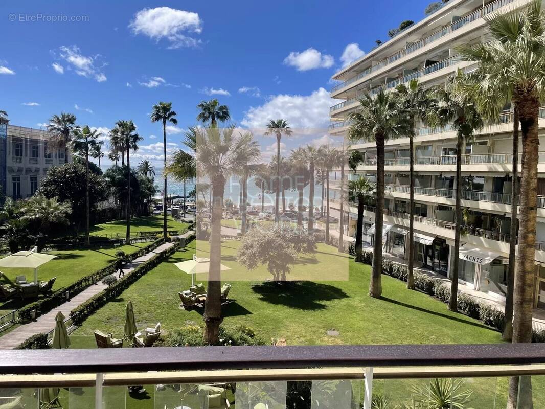 Appartement à CANNES