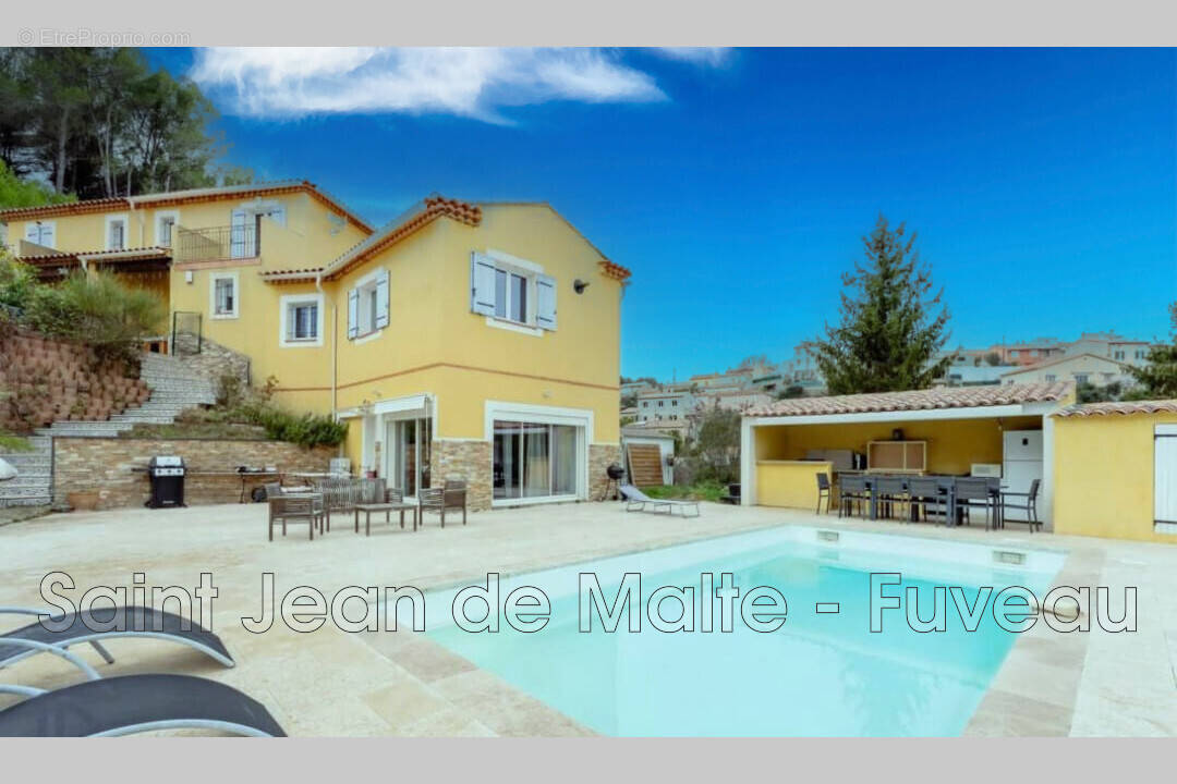 Maison à CADOLIVE