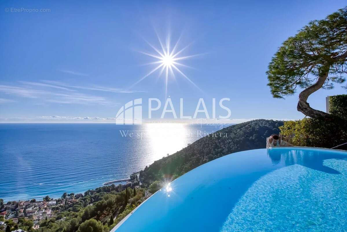 Maison à EZE