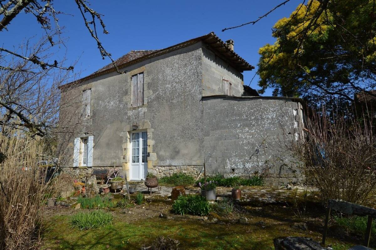 Maison à PELLEGRUE