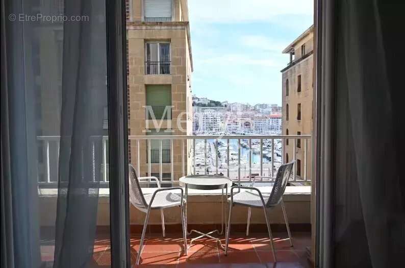 Appartement à MARSEILLE-2E