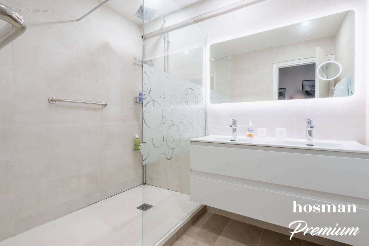 Appartement à PARIS-19E