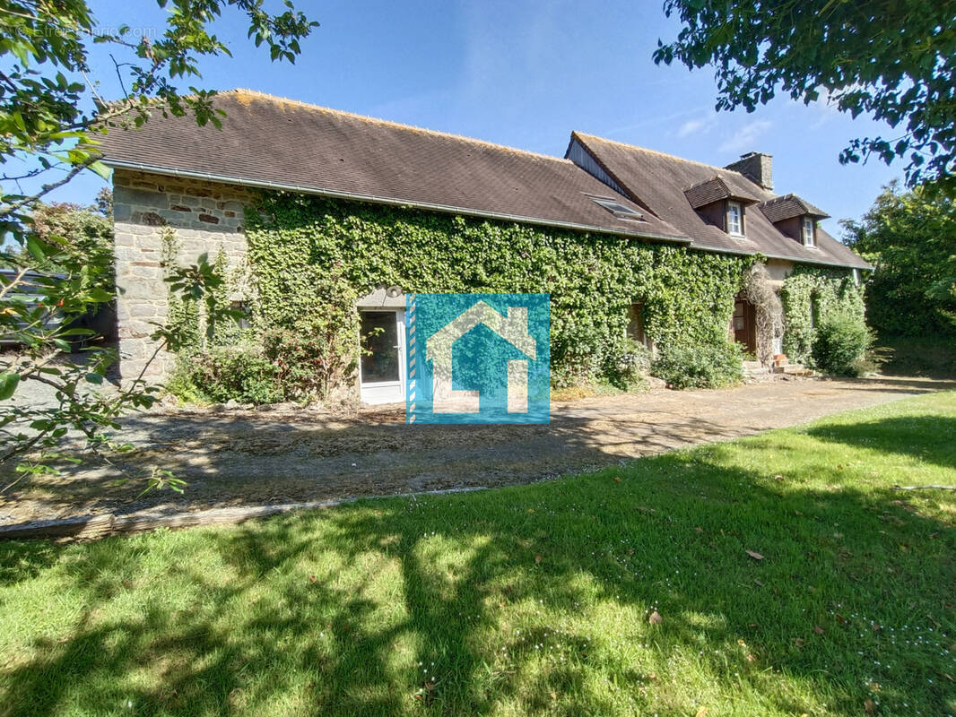 Maison à SAINT-VIGOR-DES-MONTS